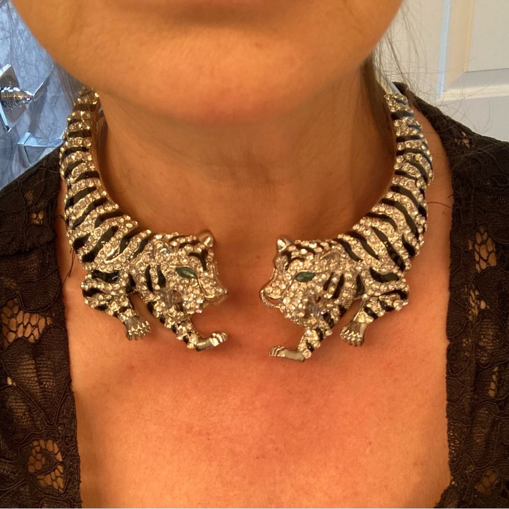 Crystal panther Collar Necklace - Silver Tone